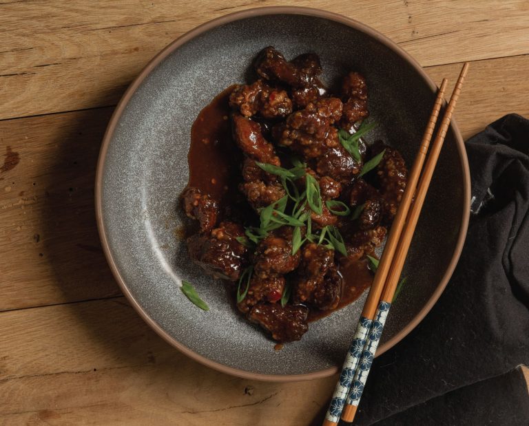 Dove Nuggets with Sweet Chili Sauce